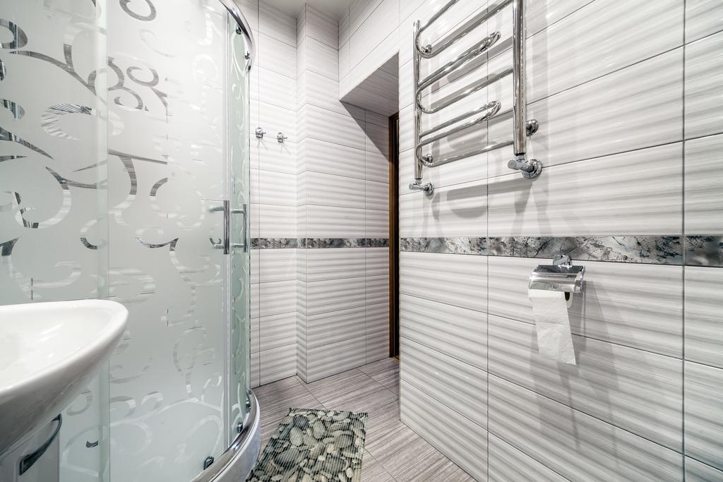 Modern 2Br Apartment In Central Lviv Exterior foto