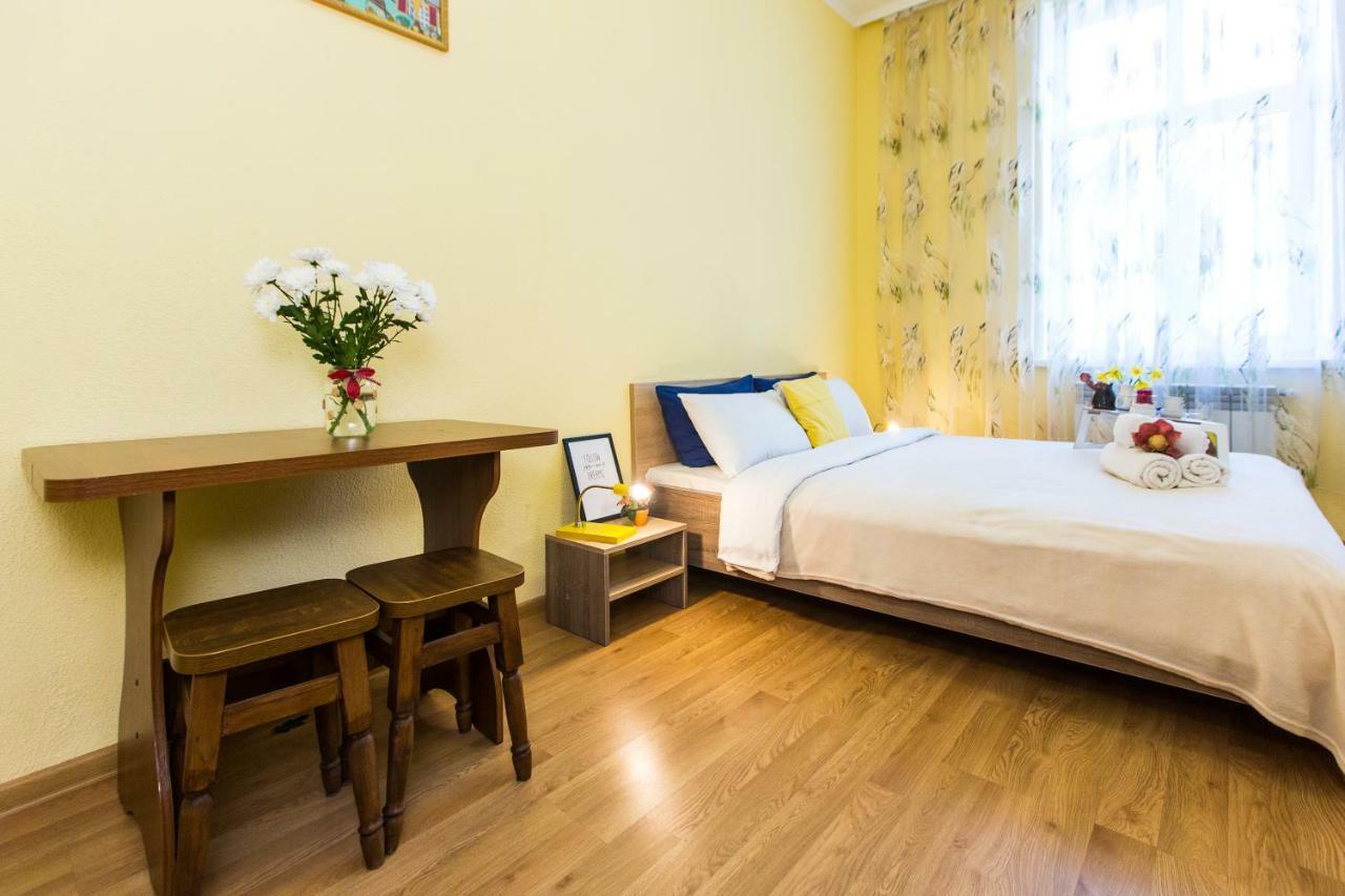Modern 2Br Apartment In Central Lviv Exterior foto