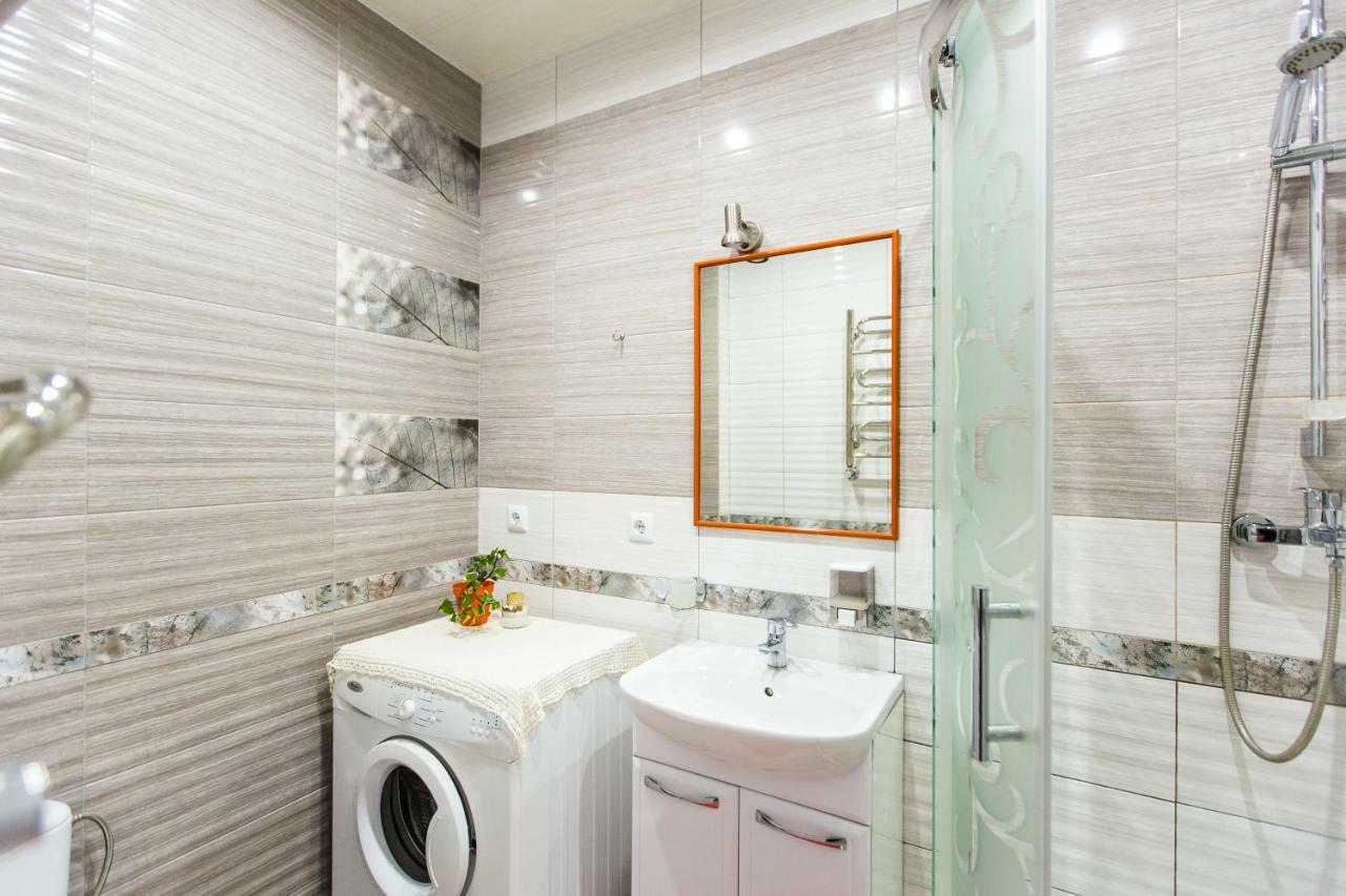 Modern 2Br Apartment In Central Lviv Exterior foto